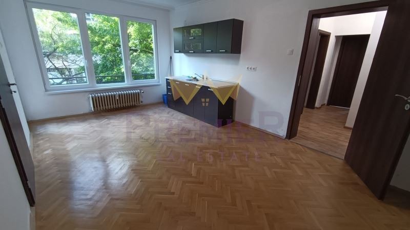 Продава  4-стаен град София , Медицинска академия , 113 кв.м | 63485785 - изображение [2]