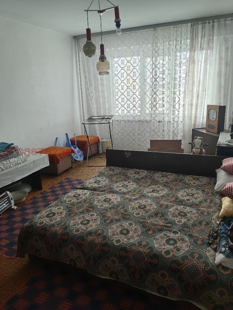 Продава 4-СТАЕН, гр. Русе, Дружба 3, снимка 3 - Апартаменти - 54792916