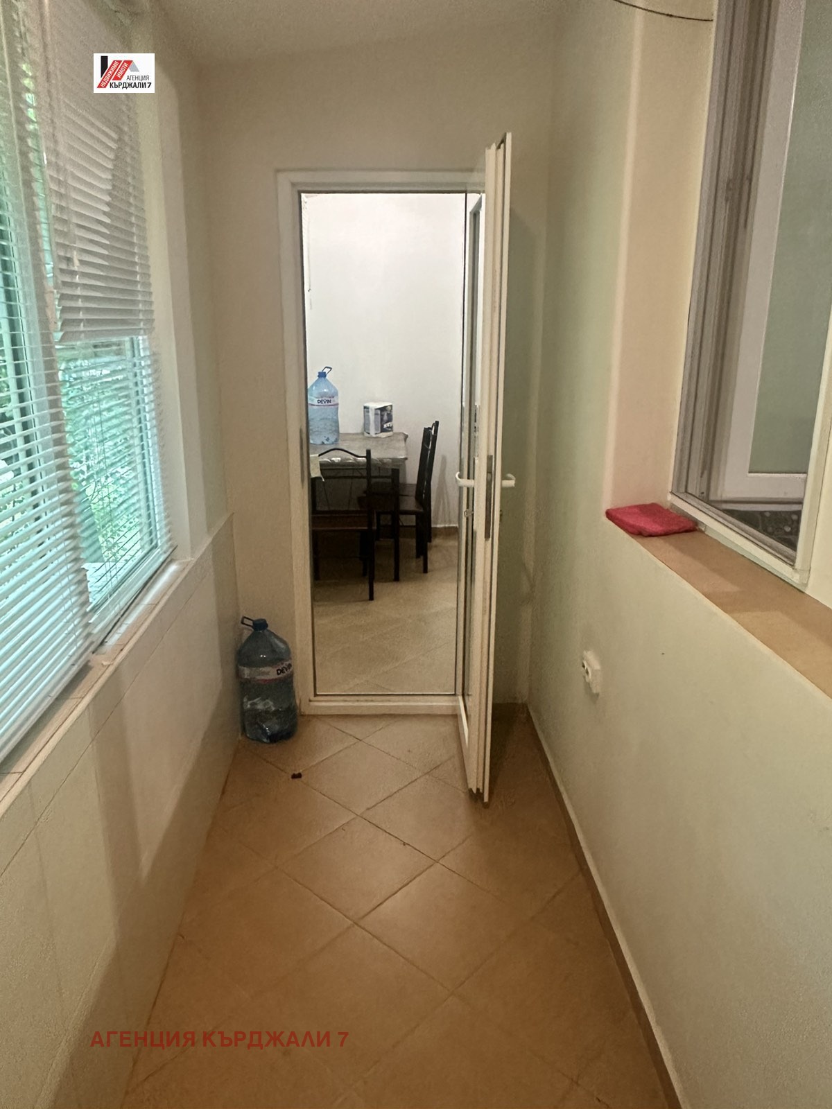 Продава 2-СТАЕН, гр. Кърджали, Център, снимка 3 - Апартаменти - 55609774