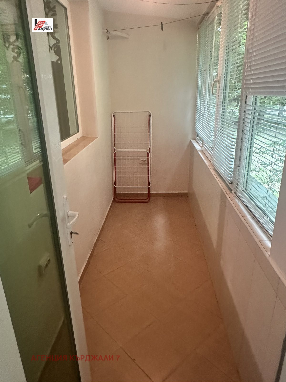 Продава 2-СТАЕН, гр. Кърджали, Център, снимка 4 - Апартаменти - 55609774
