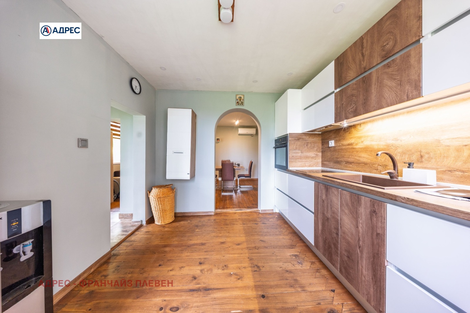 Продава КЪЩА, гр. Плевен, м-т Стражата, снимка 9 - Къщи - 54759870