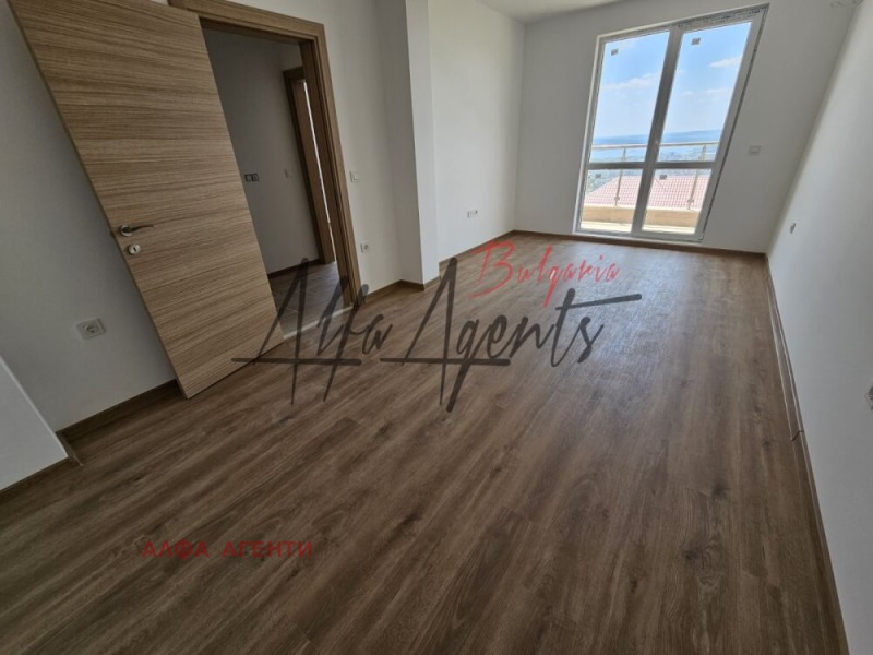 Eladó  1 hálószoba Varna , Vazrazsdane 3 , 56 négyzetméter | 66213084
