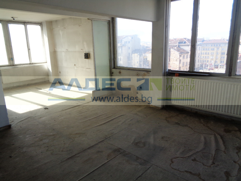 Te koop  Kantoor Sofia , Tsentar , 2358 m² | 61557016 - afbeelding [14]