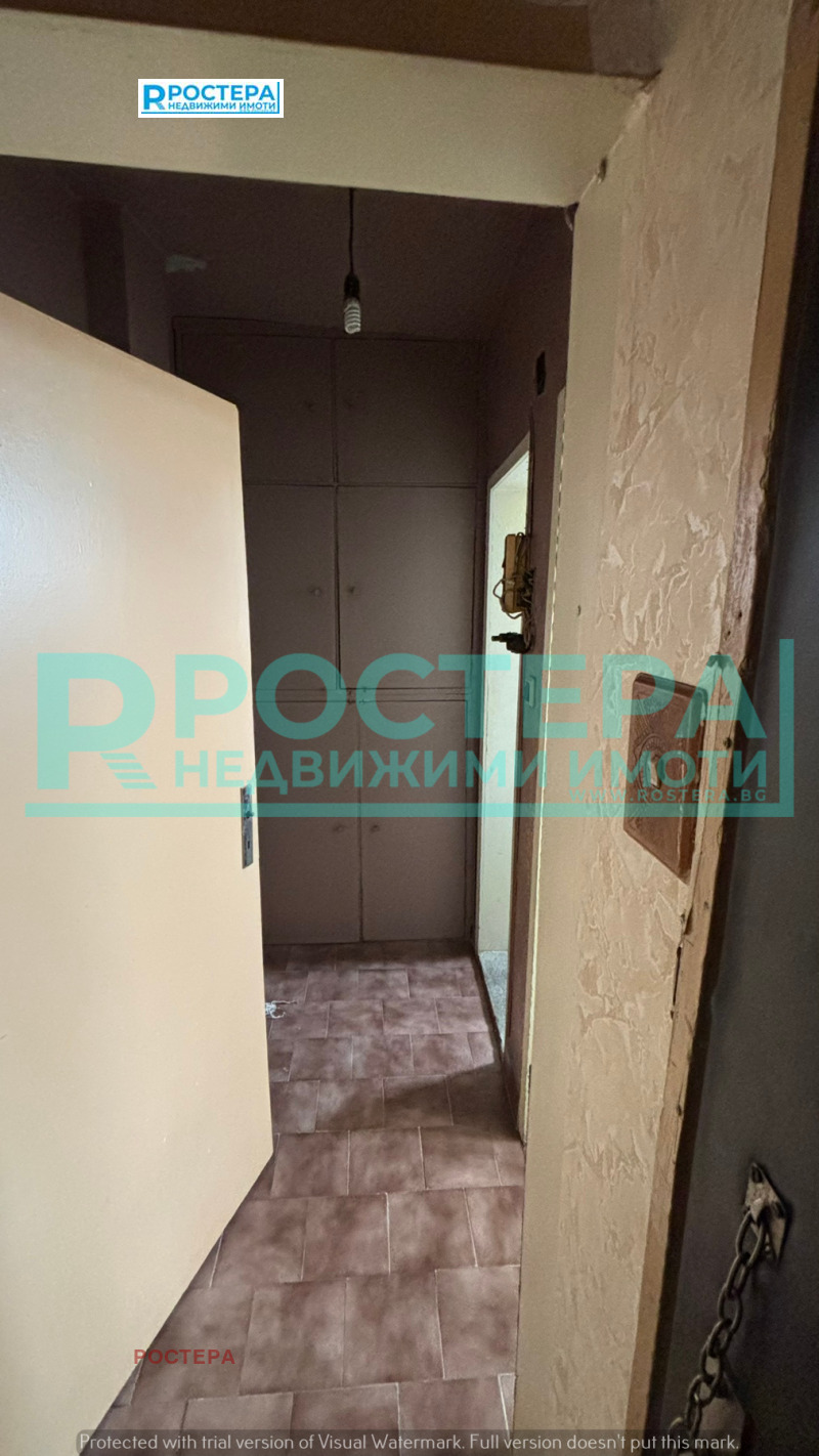 Продава ЕТАЖ ОТ КЪЩА, гр. Търговище, Вароша, снимка 12 - Етаж от къща - 52871777