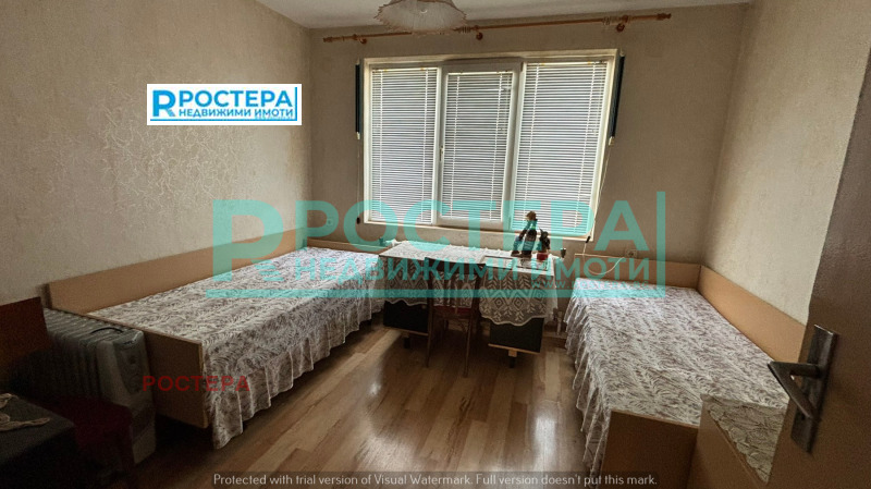 Продава ЕТАЖ ОТ КЪЩА, гр. Търговище, Вароша, снимка 5 - Етаж от къща - 52871777