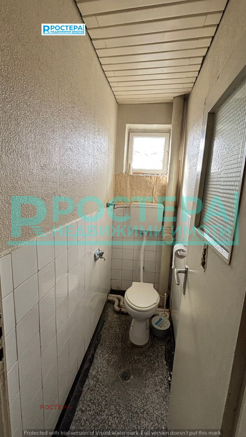 Продава ЕТАЖ ОТ КЪЩА, гр. Търговище, Вароша, снимка 11 - Етаж от къща - 52871777