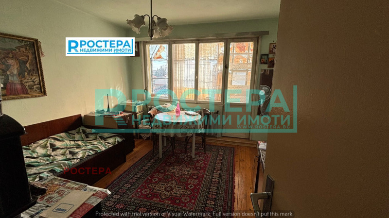 Продава ЕТАЖ ОТ КЪЩА, гр. Търговище, Вароша, снимка 7 - Етаж от къща - 52871777