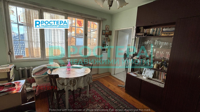 Продава ЕТАЖ ОТ КЪЩА, гр. Търговище, Вароша, снимка 8 - Етаж от къща - 52871777