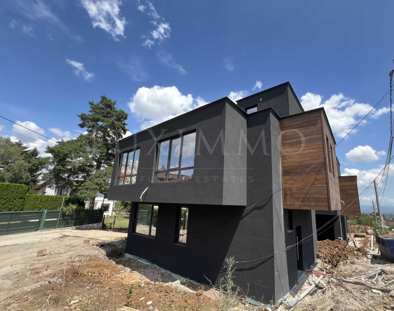 En venta  Casa Sofia , m-t Kambanite , 260 metros cuadrados | 38201619 - imagen [2]