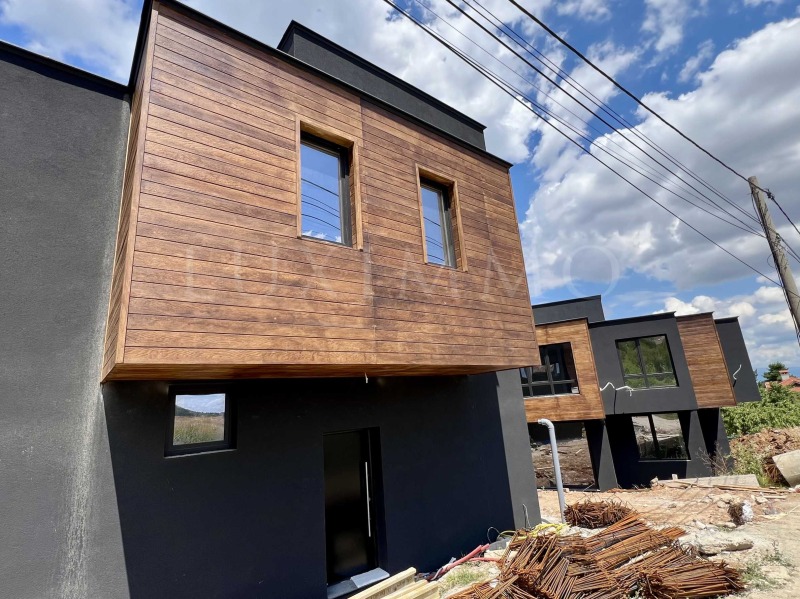En venta  Casa Sofia , m-t Kambanite , 260 metros cuadrados | 38201619 - imagen [10]