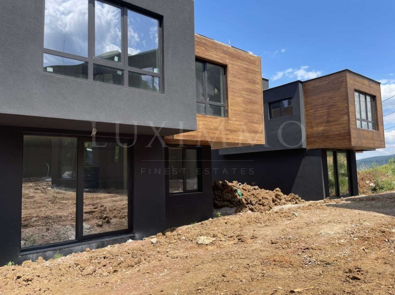 En venta  Casa Sofia , m-t Kambanite , 260 metros cuadrados | 38201619 - imagen [3]