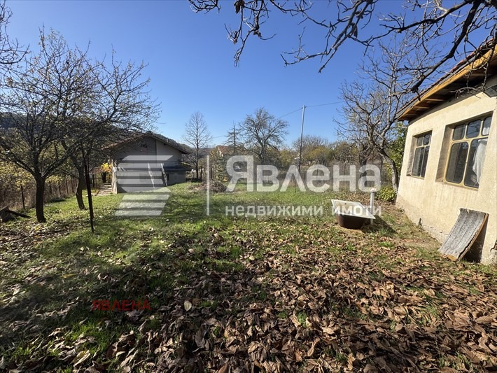 Продава КЪЩА, с. Голема Раковица, област София област, снимка 2 - Къщи - 52299357