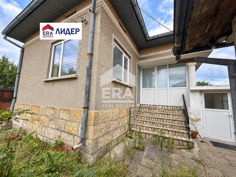 Продава КЪЩА, с. Бъзън, област Русе, снимка 5 - Къщи - 56256703