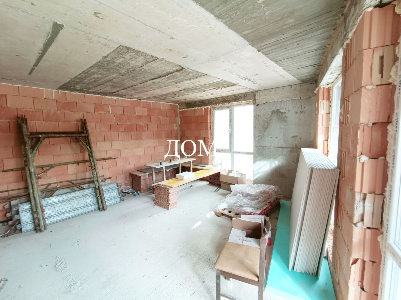 Продава 2-СТАЕН в град Шумен, Център - 79 кв.м / 110 600 € » 216 314.80 лв., ДОМ