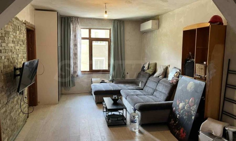 Продава ЕТАЖ ОТ КЪЩА, гр. Пловдив, Център, снимка 8 - Етаж от къща - 53493119