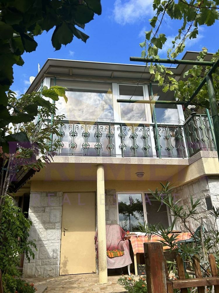 À vendre  Maison Varna , Vinitsa , 150 m² | 49626625