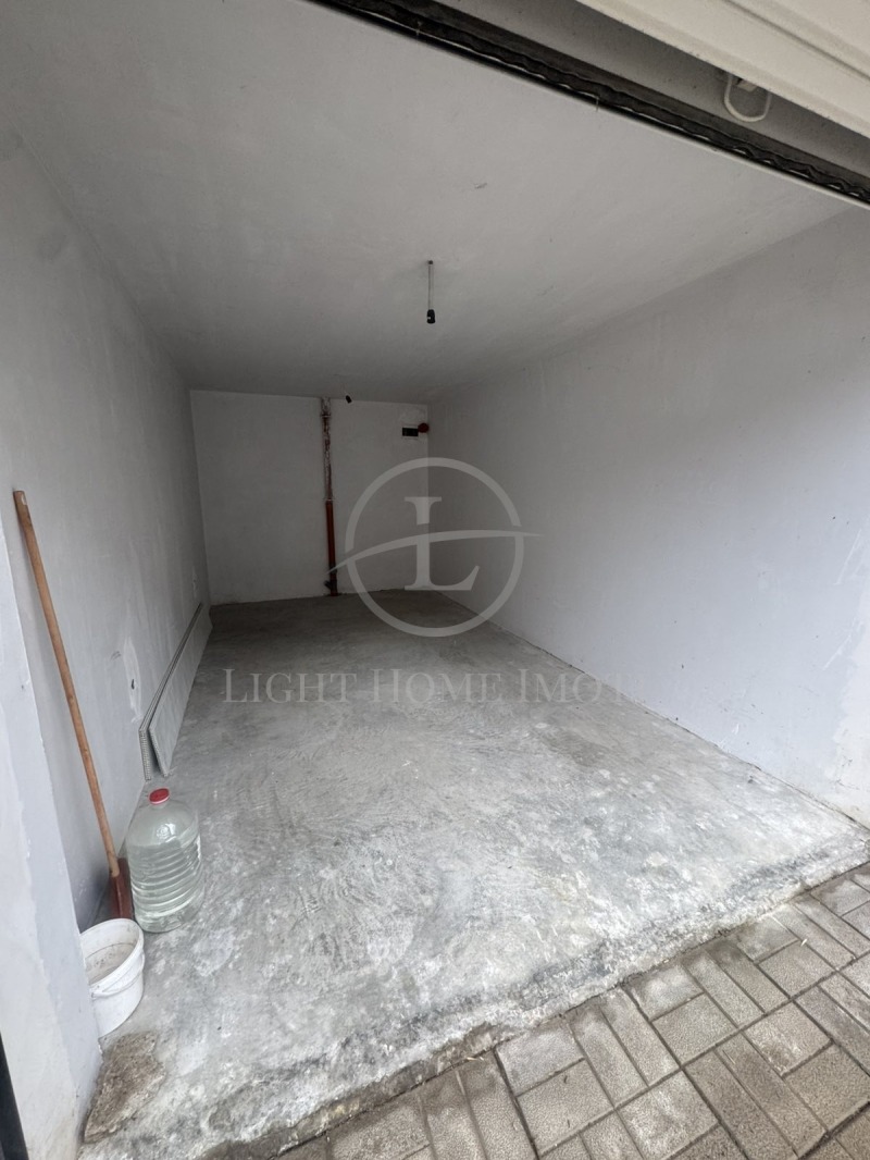 De vânzare  Garaj Plovdiv , Iujen , 18 mp | 48384311 - imagine [9]