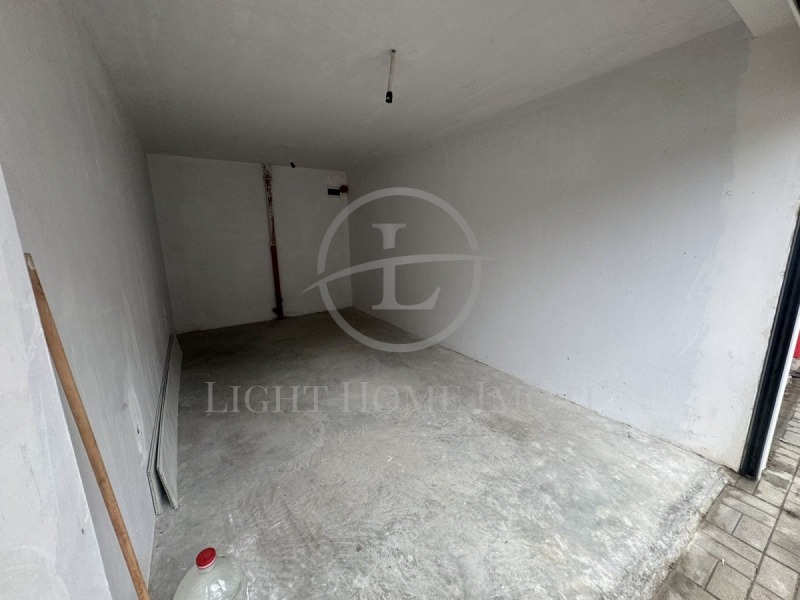 De vânzare  Garaj Plovdiv , Iujen , 18 mp | 48384311 - imagine [11]