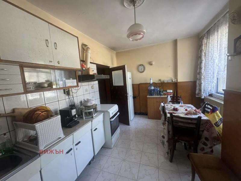 Te koop  2 slaapkamers Pernik , Iztok , 107 m² | 35634629 - afbeelding [4]