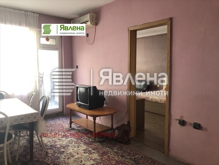 Продава 3-СТАЕН, гр. Бургас, Изгрев, снимка 1 - Aпартаменти - 48710748