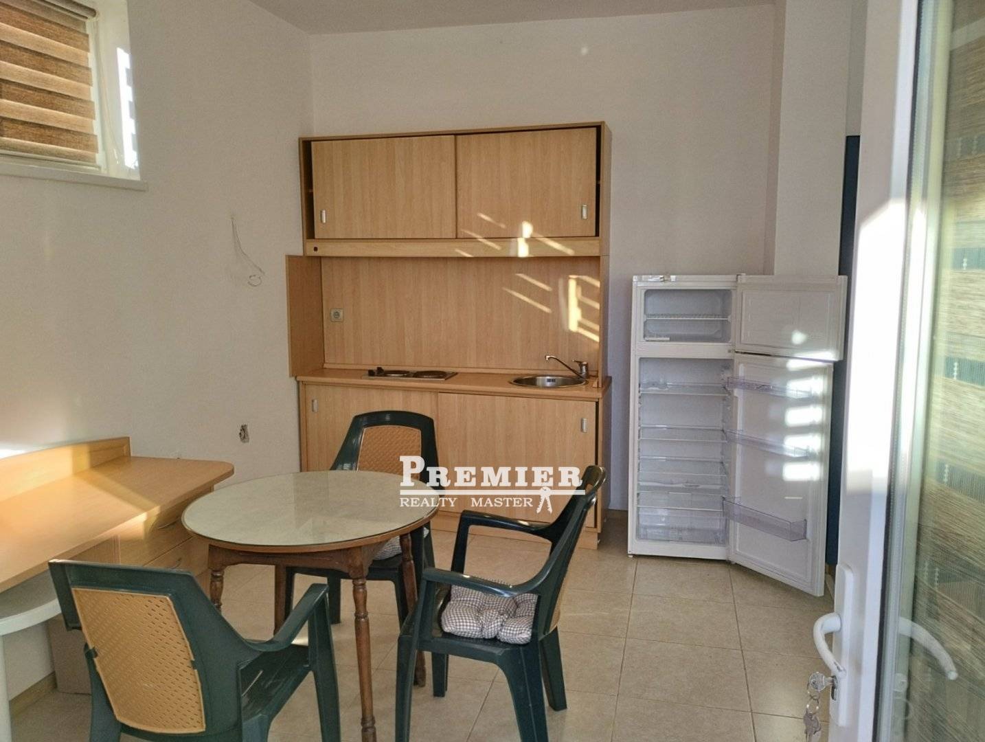 Продава КЪЩА, гр. Свети Влас, област Бургас, снимка 2 - Къщи - 48574065