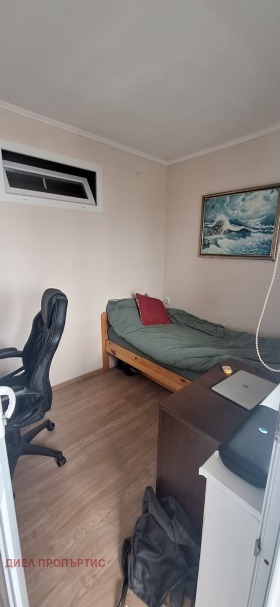 3 bedroom Zornitsa, Burgas 10