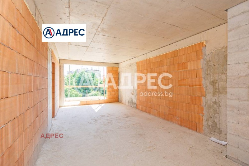 Продава  2-стаен, град Варна, Цветен квартал •  252 000 € • ID 56770208 — holmes.bg - [1] 