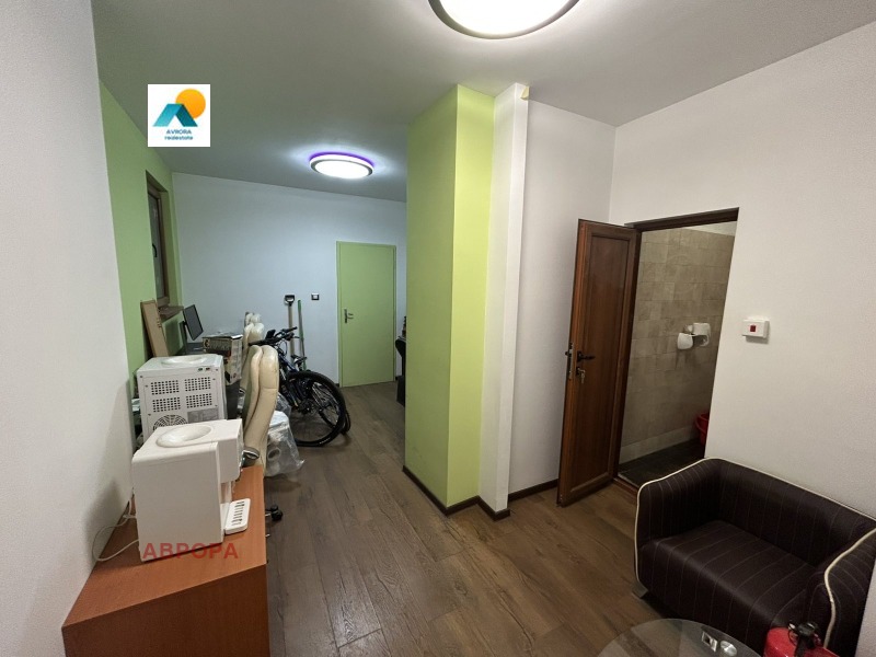 Till salu  affär Sofia , Centar , 55 kvm | 17862030 - bild [4]