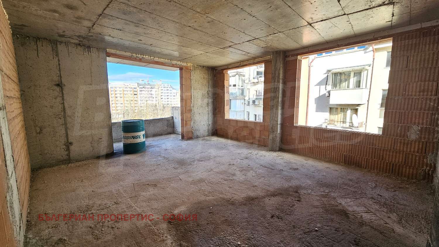 Продава 3-СТАЕН, гр. София, Оборище
