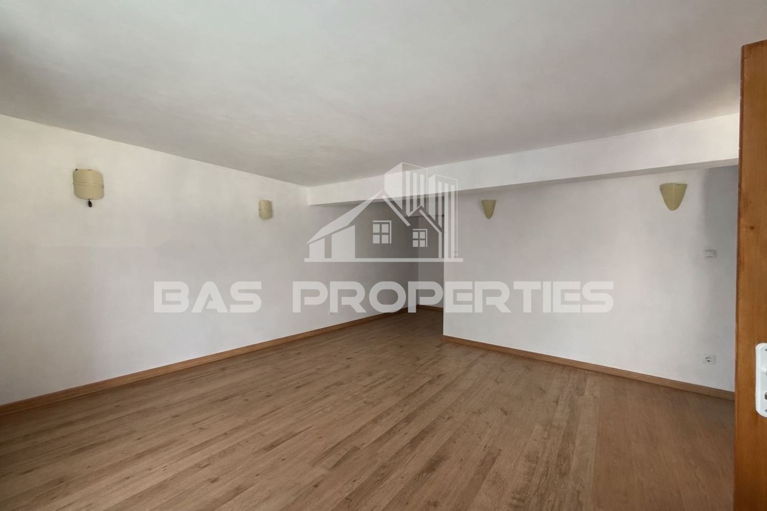 Продава КЪЩА, гр. София, с. Владая, снимка 3 - Къщи - 54277359