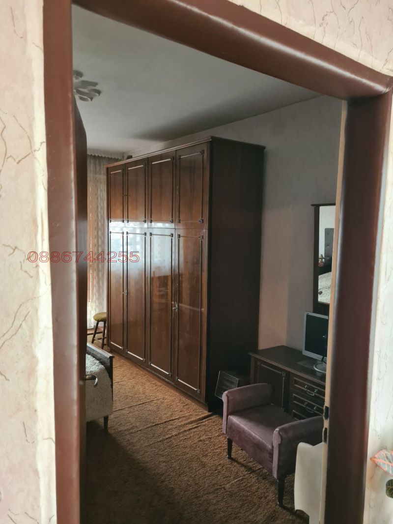 Продава 3-СТАЕН, гр. Кюстендил, Ильо войвода, снимка 12 - Апартаменти - 52783336