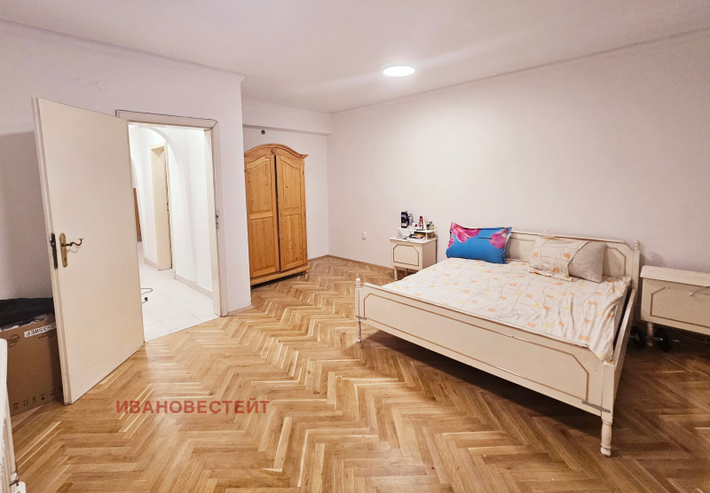 Продава  3-стаен град София , Лозенец , 145 кв.м | 64910549 - изображение [5]