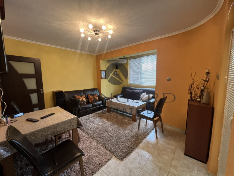 Til salgs  2 soverom Plovdiv , Karsjijaka , 74 kvm | 45791289 - bilde [2]