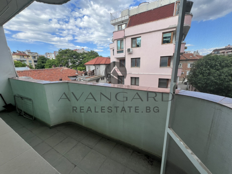 Til salgs  2 soverom Plovdiv , Karsjijaka , 74 kvm | 45791289 - bilde [11]