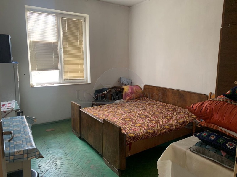 Продава  3-стаен град Перник , Изток , 90 кв.м | 71196303 - изображение [2]