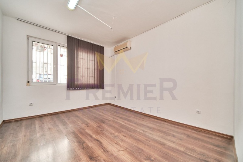 For Sale  3+ bedroom Varna , Lyatno kino Trakiya , 192 sq.m | 25057770 - image [9]