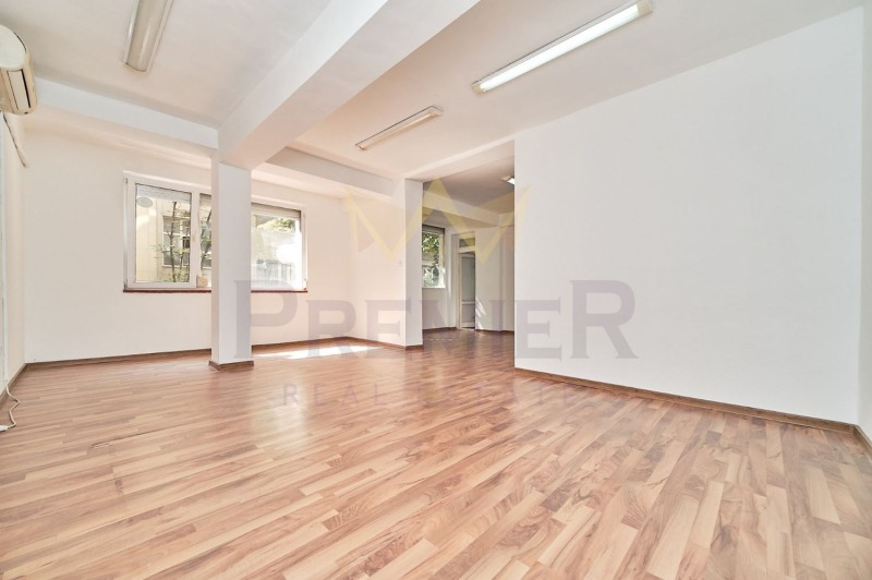 For Sale  3+ bedroom Varna , Lyatno kino Trakiya , 192 sq.m | 25057770 - image [2]