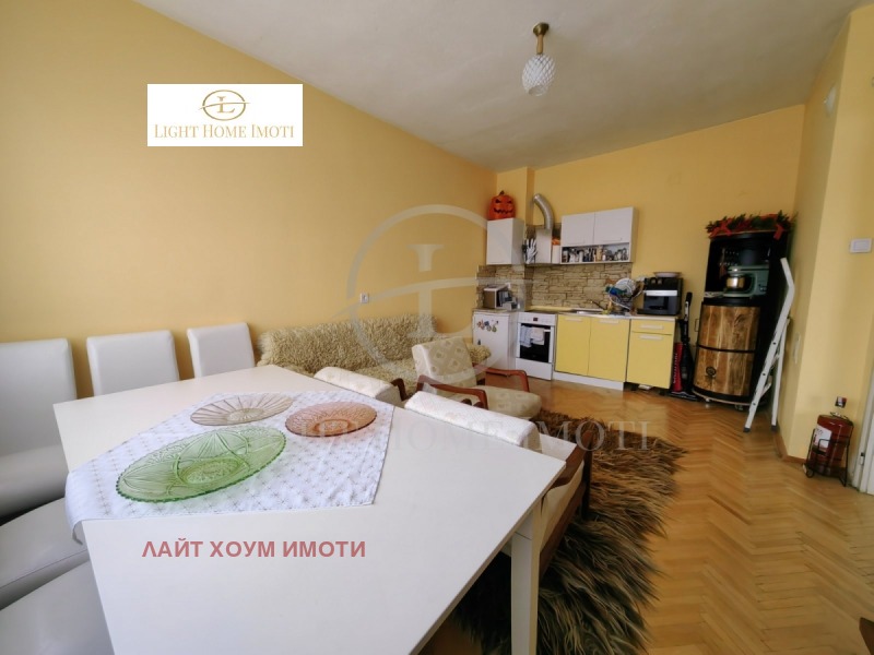 En venta  3+ dormitorios Plovdiv , Tsentar , 120 metros cuadrados | 77083612 - imagen [2]