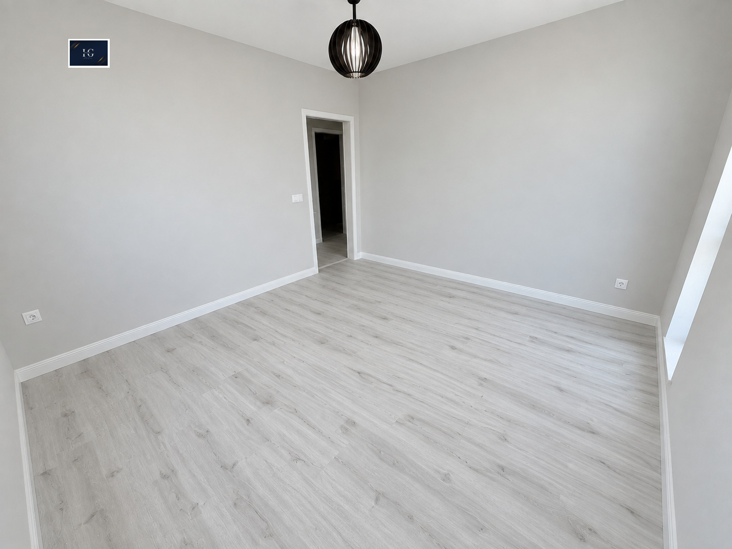 Продава 3-СТАЕН, гр. Бургас, Славейков, снимка 3 - Апартаменти - 56391396