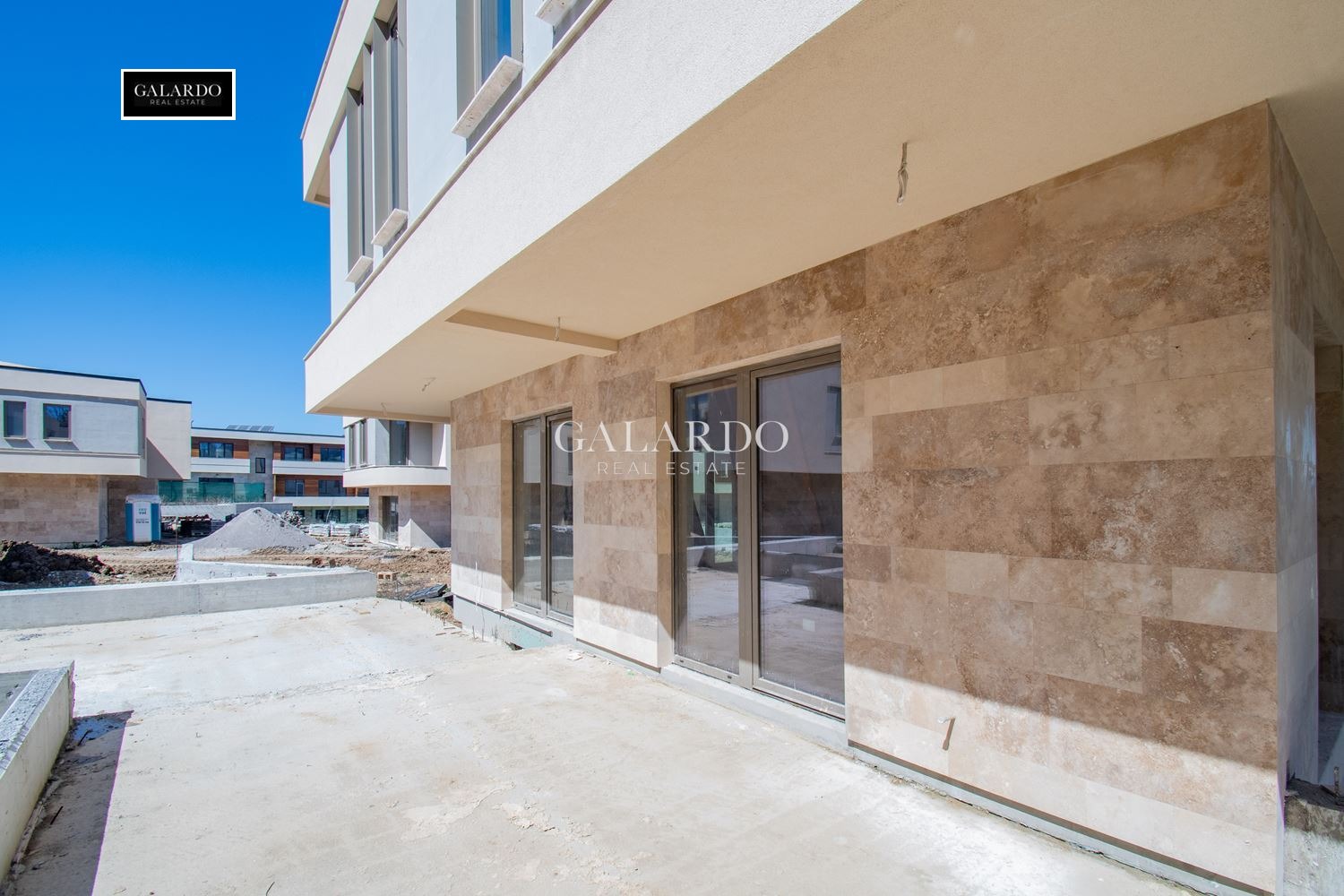 Продава КЪЩА, гр. София, м-т Детски град, снимка 9 - Къщи - 56017258