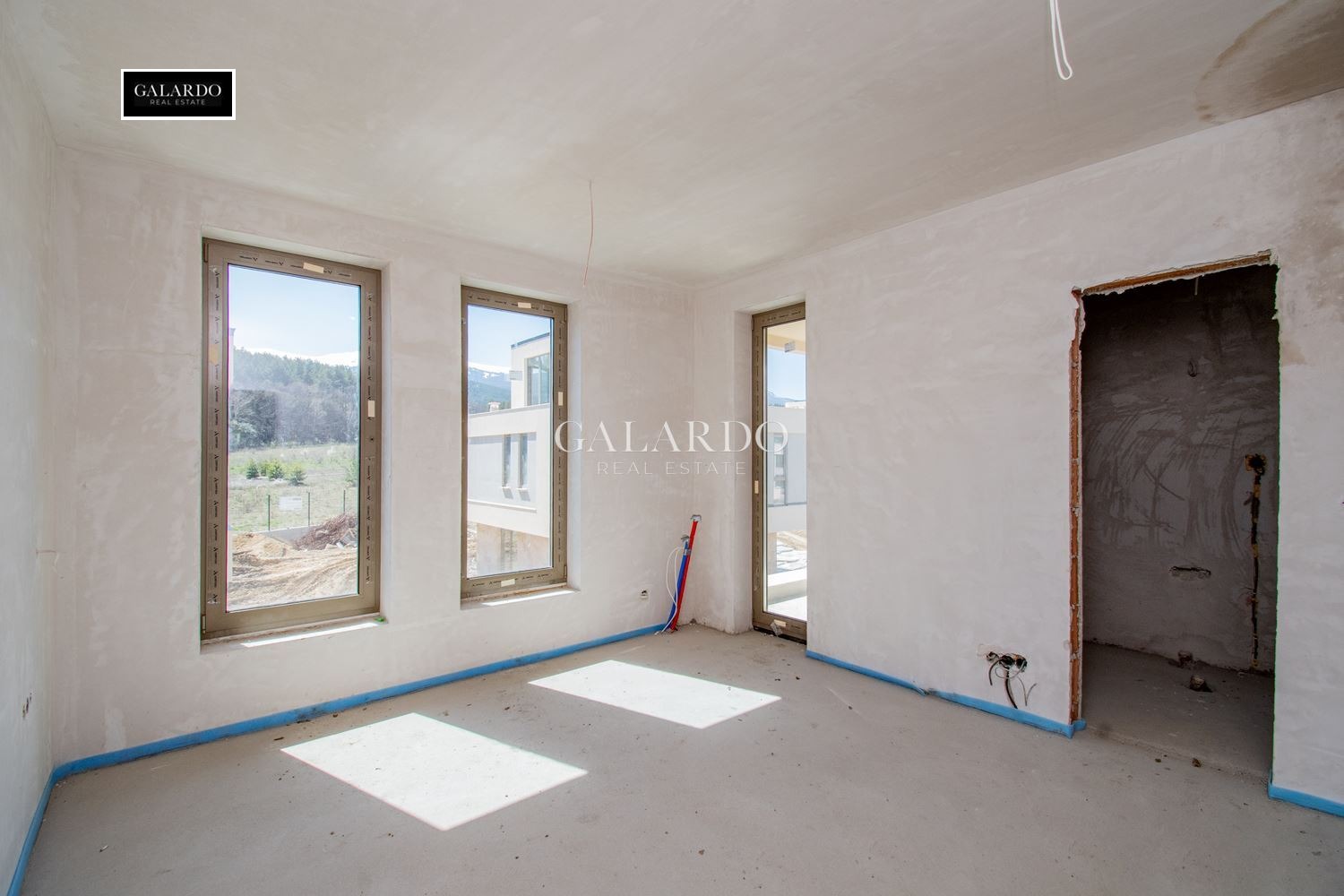 Продава КЪЩА, гр. София, м-т Детски град, снимка 6 - Къщи - 56017258