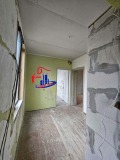 Продава  Етаж от къща град Шумен , Куршун чешма , 81 кв.м | 66466318 - изображение [6]