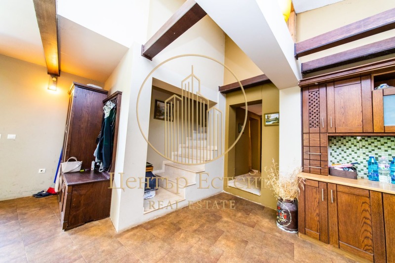 Продава КЪЩА, гр. Плевен, м-т Орлето, снимка 4 - Къщи - 52164004