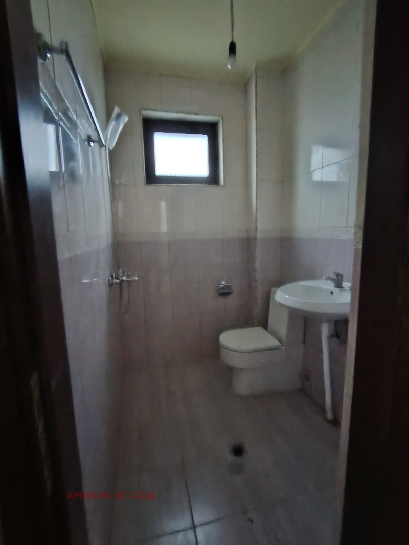 Продава КЪЩА, с. Полковник Свещарово, област Добрич, снимка 8 - Къщи - 52746967