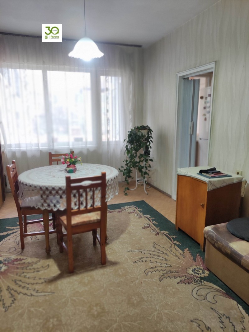 Продава МНОГОСТАЕН в град Добрич, Център - 107 кв.м / 170 000 € » 332 491.10 лв., ЯВЛЕНА - ОФИС ВАРНА