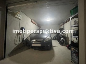 Garage Kyuchuk Parizh, Plovdiv