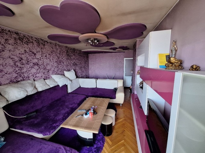 À venda  1 quarto Varna , Cveten kvartal , 61 m² | 48135317