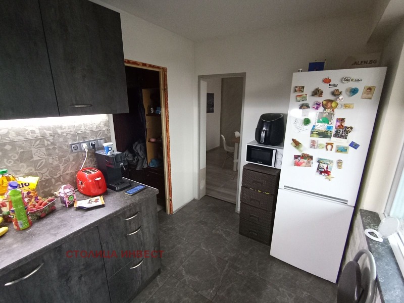 Продава 4-СТАЕН, гр. Русе, Чародейка - Юг, снимка 3 - Апартаменти - 52674382