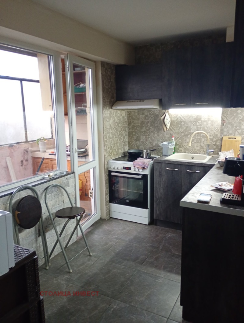 Продава 4-СТАЕН, гр. Русе, Чародейка - Юг, снимка 4 - Апартаменти - 52674382