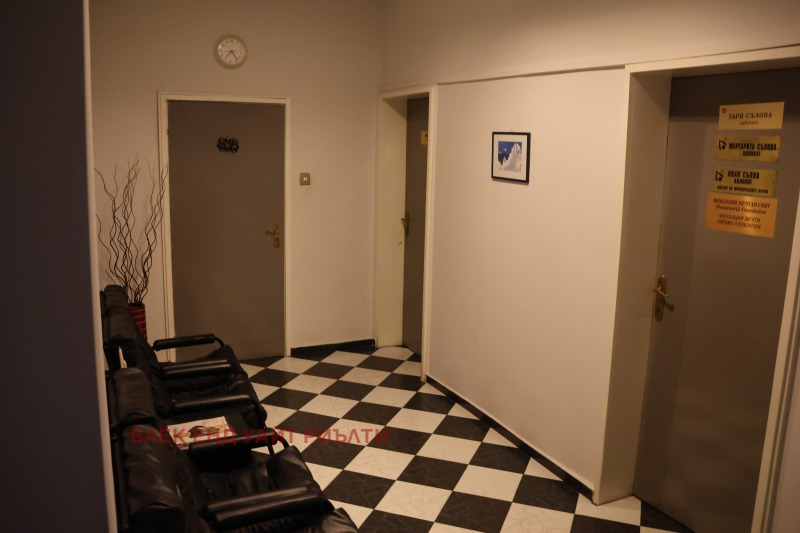 Продава 4-СТАЕН, гр. София, Център, снимка 4 - Апартаменти - 52808268